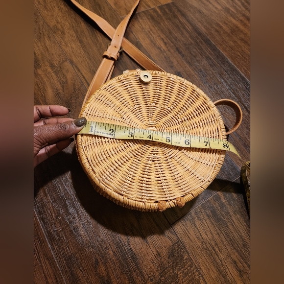 Universal Thread Rattan Cross Body Bag - Picture 6 of 7